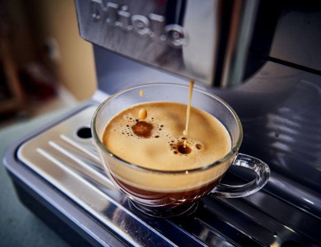 automatic espresso machine brewing